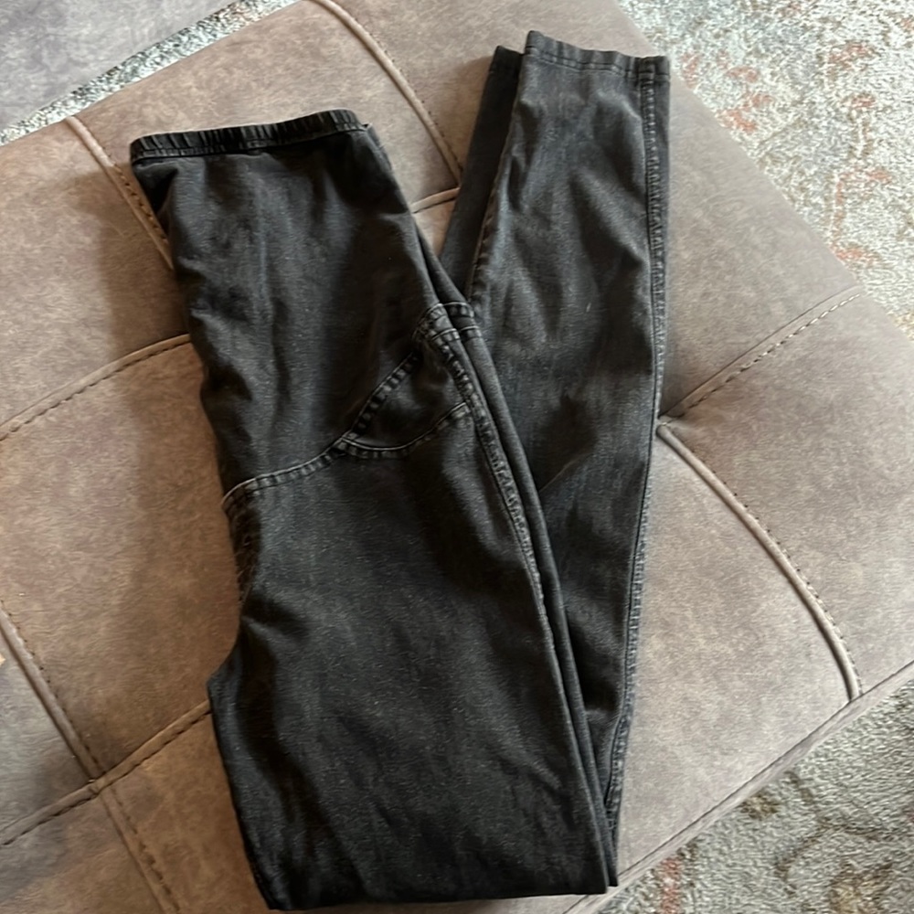 Maternity stretchy pants